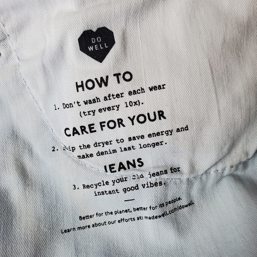 Madewell 11" High-Rise Roadtripper Jeans in Beckwith Wash: Button-Front Edition - Picture 13 of 15